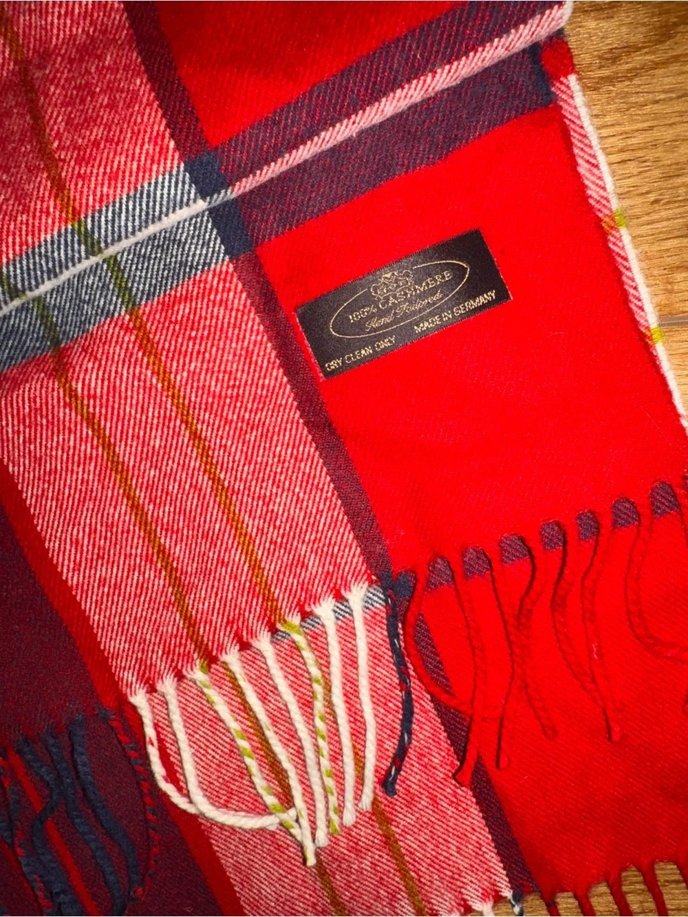 Red 100% cashmere plaid hand tailored scarf. -Germany